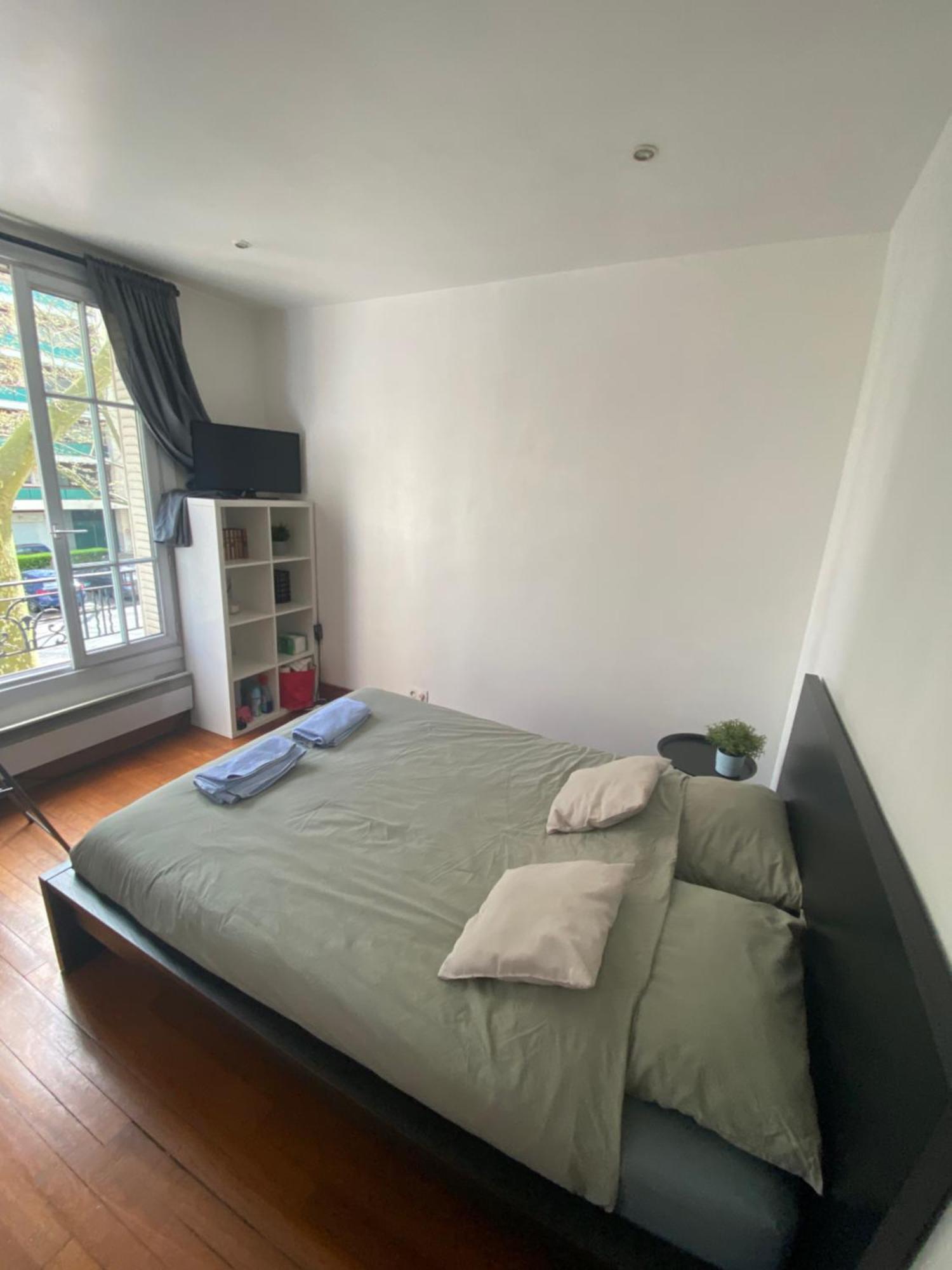 Studio Proche Paris Chaville Exterior foto